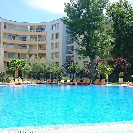 One Bedroom At Yassen Complex. 5 Mins To The Beach Апартаменты Солнечный берег